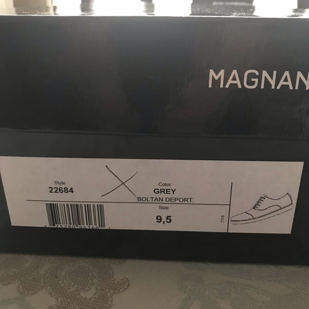 Magnanni shoes size 9.5M color Gray and white - Picture 9 of 10